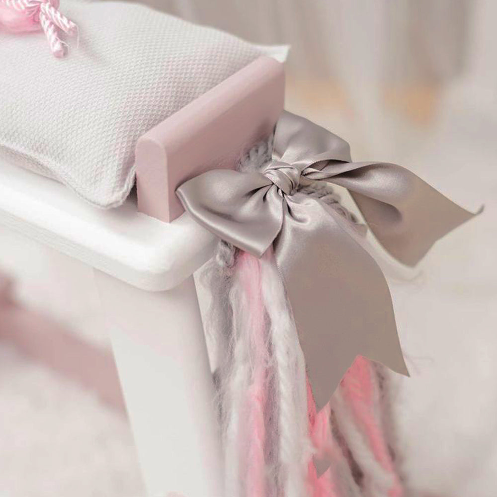 Cavalo Branco/Rosa com crina malhada